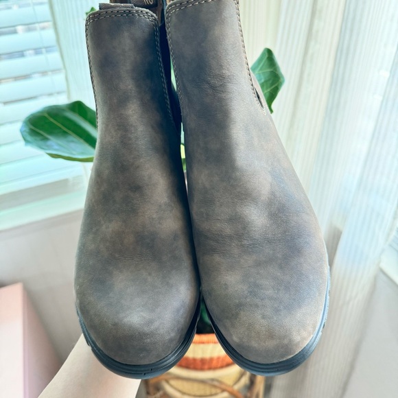 Blundstone Heeled Pull On Boot Rustic Brown Size 10.5 - Picture 7 of 12